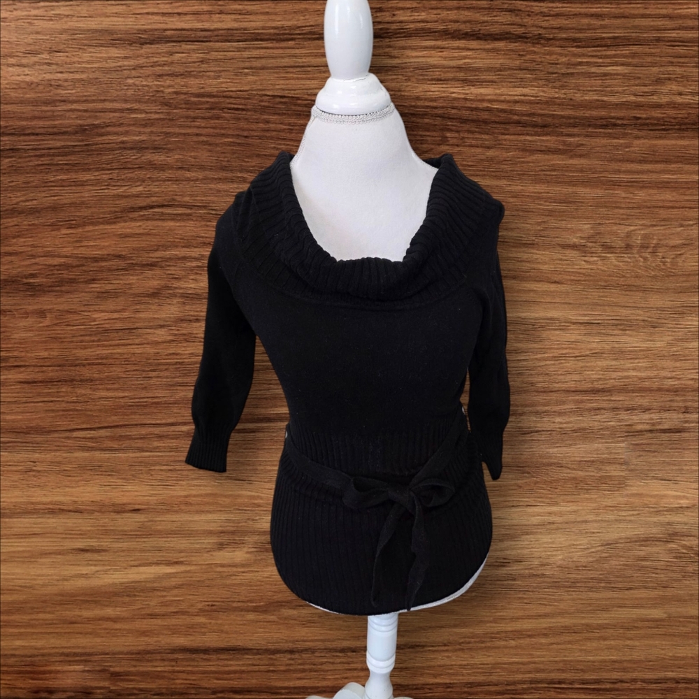 Black Women's Sweater with Belt Sz M